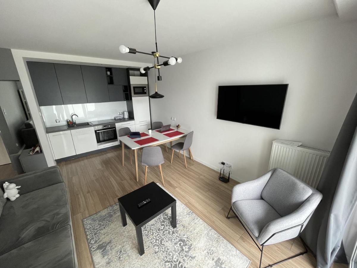 Nowy Apartament W Okolicach Centrum シェドルツェ エクステリア 写真