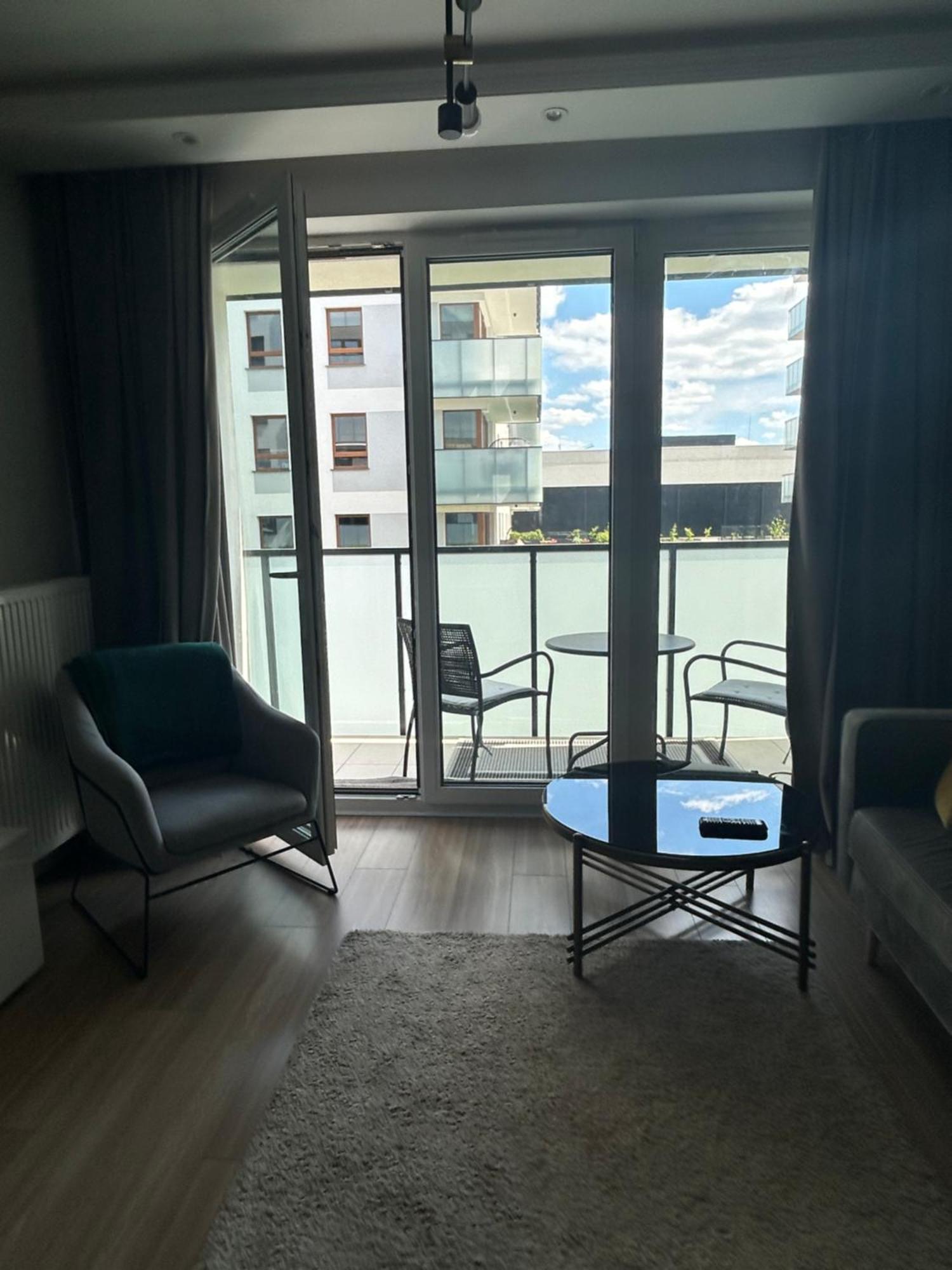 Nowy Apartament W Okolicach Centrum シェドルツェ エクステリア 写真